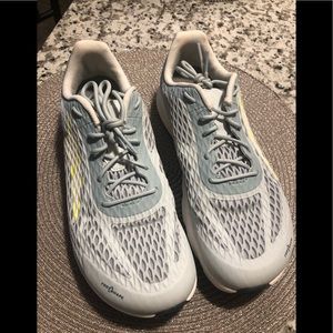 Women’s VIHO Trainer